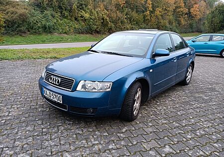 Audi A4 B6 2,0 1 Hand TÜV Neu