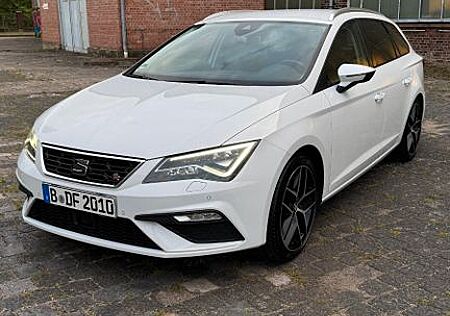 Seat Leon ST FR 2.0 TDI 184 PS DSG AHK | Top Zustand