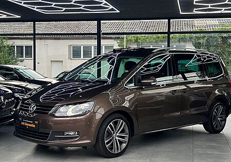 VW Sharan Volkswagen HIGHLINE PANO XENON LEDER 7-SITZER 1-HAND