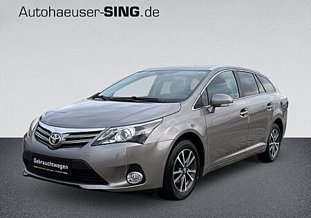 Toyota Avensis Kombi Edition Rückfahrkamera LED Privacy