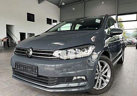 VW Touran Volkswagen Comfortline Navi ACC LED 7 Sitzer Digital