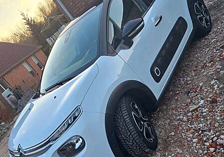 Citroën C3 PureTech 110 Stop&Start SHINE SHINE