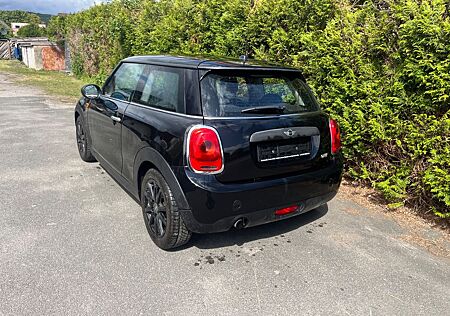 Mini ONE 3-trg. 1. Hand