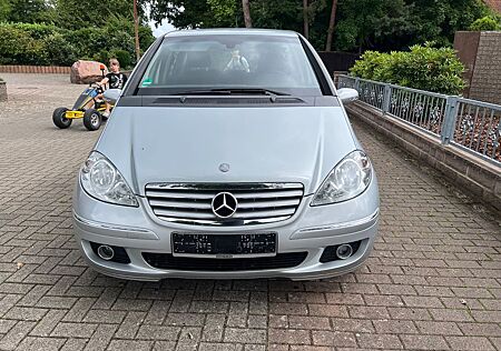 Mercedes-Benz A 200 ELEGANCE Elegance