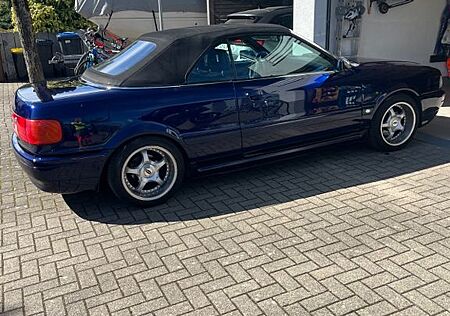 Audi Cabriolet 2.6 -V6 150 PS S-Line