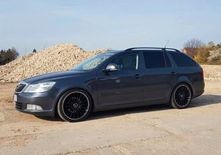 Skoda Octavia 1.6 TDI Elegance Combi Elegance