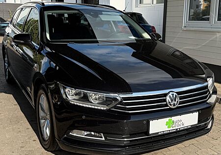 VW Passat Variant Volkswagen PassatVariant 2,0TDI/Massage/Navi/AHK/LED-Schein
