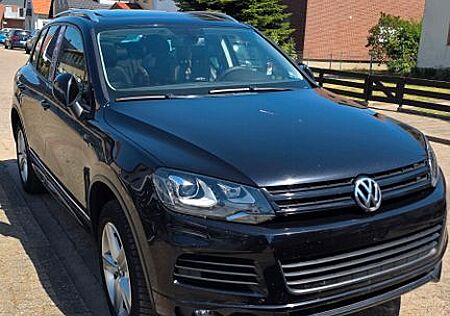 VW Touareg Volkswagen 3.0 V6 TDI R-Tiptronic BlueMotion Tech..
