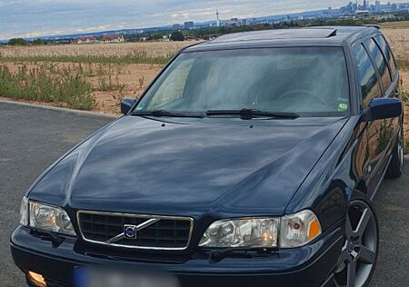 Volvo V70 T5 ( mit Extrateile )
