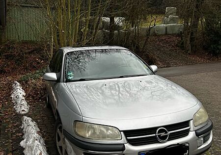 Opel Omega 2.0 16V CD CD