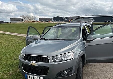 Chevrolet Captiva 2.2 LT 2WD 7-Sitzer LT