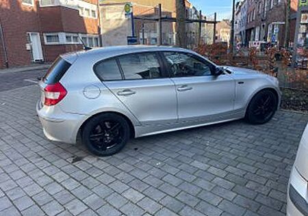 BMW 120i