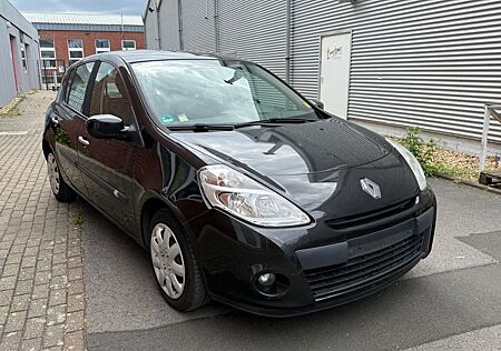 Renault Clio /Tüv/Klima