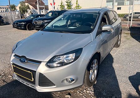 Ford Focus Turnier Champions Edition 2013 TÜV 02/27