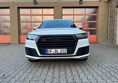 Audi Q7 /322Ps/ Virtual /Panorama /7-Sitzer/3x-Sline