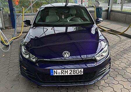 VW Scirocco Volkswagen 2.0 TDI 183PS mit seltene Farbkombi