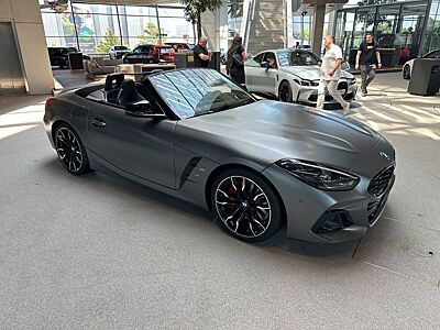 BMW Z4 M40 Vollausstattung frozen grey