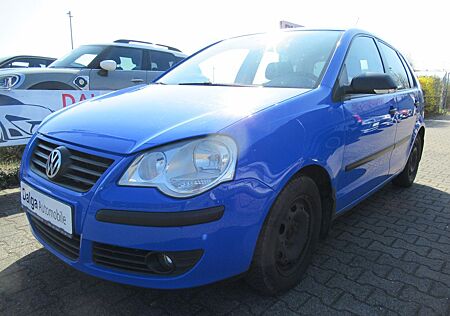 VW Polo Volkswagen IV Trendline / 1.Hand/SHZ/KLIMA/1. JAHR TÜV