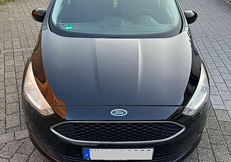 Ford C-Max 1,0 EcoBoost 92kW Titanium Titanium