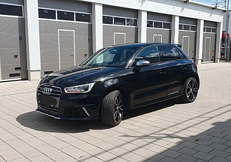 Audi S1 2.0 TFSI quattro Sportback - Bose - Vollleder