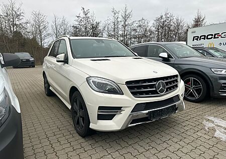 Mercedes-Benz ML 350 CDI BlueTec 4Matic - AMG exterior