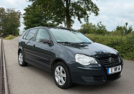 VW Polo Volkswagen 1.6 Tour Tour