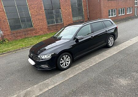 VW Passat Variant Volkswagen Basis