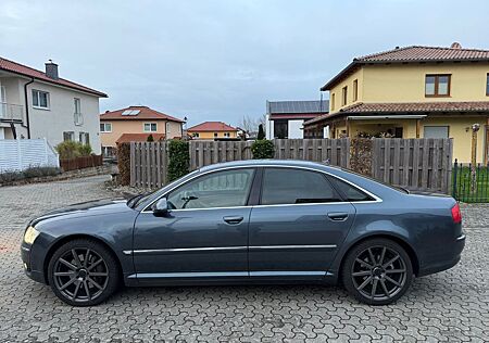 Audi A8 4.2 tiptronic quattro