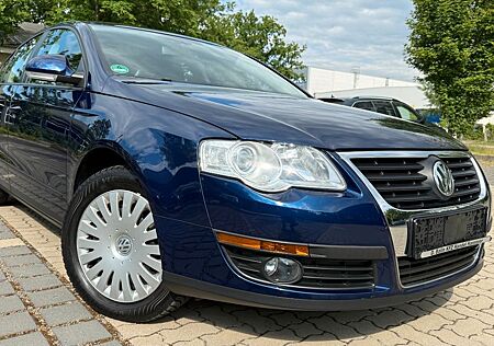 VW Passat Volkswagen Lim. Trendline