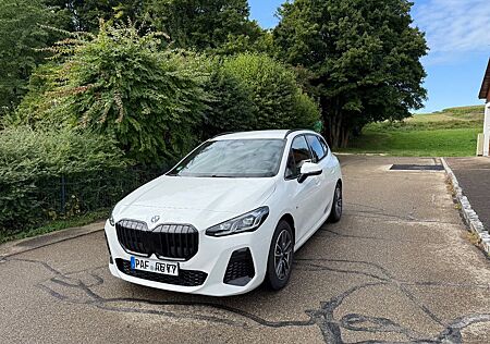 BMW 218 AT, M-Paket, Leder, Driving Ass. Plus u.v.m.