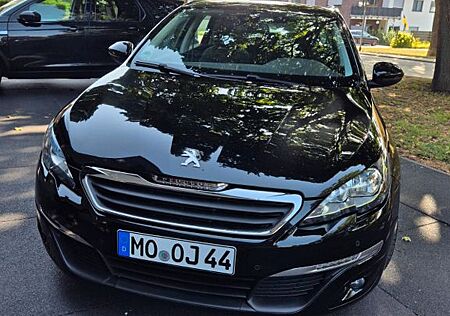 Peugeot 308 SW Active BlueHDi 150 STOP & START Active
