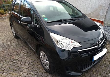 Toyota Verso-S 1,33-l-Dual-VVT Comfort Rückfahrkamera