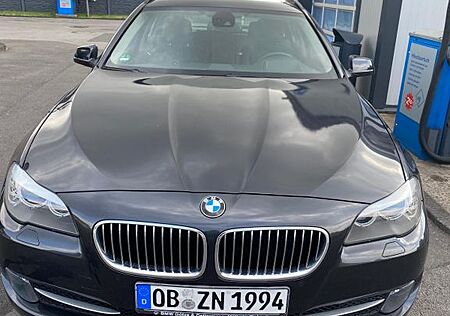 BMW 520d Touring - Head up Display, Panorama, AHK