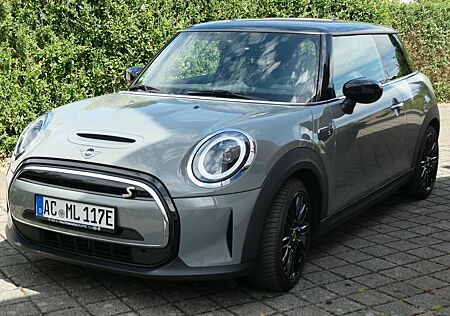 Mini Cooper SE Yours Trim