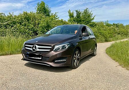 Mercedes-Benz B 200 d DCT -