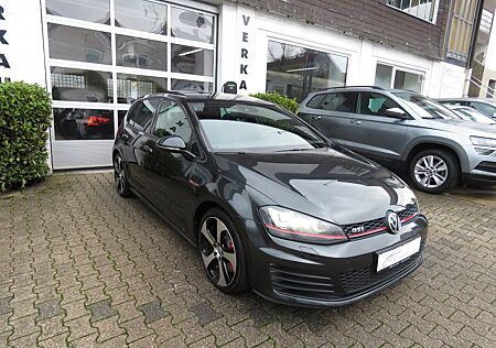 VW Golf Volkswagen VII Lim. GTI Performance /LEDER / PANORAMA