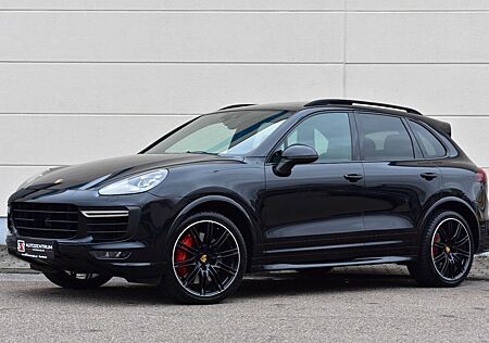 Porsche Cayenne GTS *Chrono*Pano*ACC*Kamera*2-Hand*