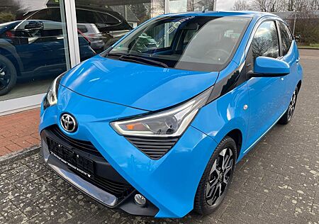 Toyota Aygo (X) Aygo -play club