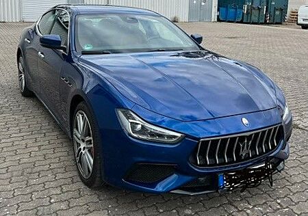 Maserati Ghibli GhibMaserati li 3.0 V6 350HP GranSport GranSport