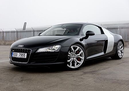 Audi R8 4.2 FSI FULL HISTORY CARBON MR CAMERA BO TOP