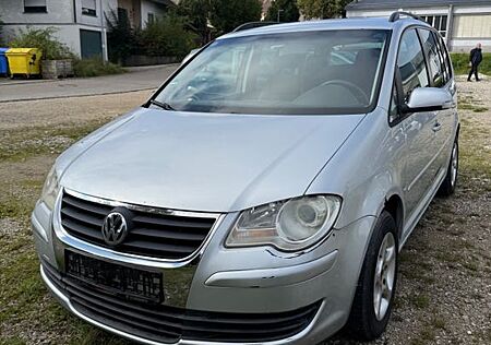 VW Touran Volkswagen Trendline 7.SITZER