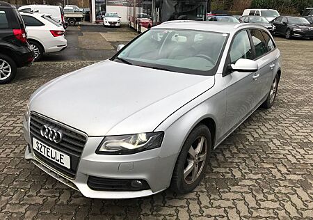 Audi A4 2.7 TDI Avant Attraction*NAVI*1.HAND*