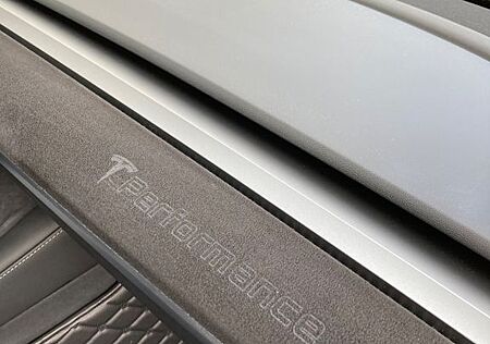 Tesla Model Y Performance Dual Motor AWD Performance