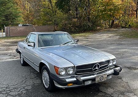 Mercedes-Benz SL 560