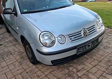 VW Polo Volkswagen 1.4 AUTO BASIS Basis