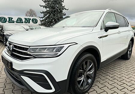 VW Tiguan Allspace Volkswagen 2.0 Life VC Navi AHK 7Sitze Kame
