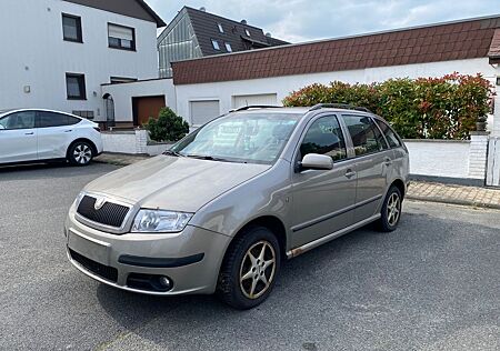 Skoda Fabia Combi 1.9 TDI Ambiente KLIMA SHZ PDC TÜV