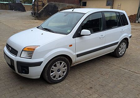Ford Fusion 1,6 16V + Autom. +