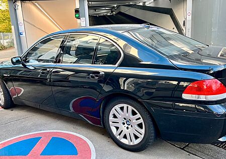 BMW 760i A -