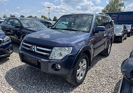 Mitsubishi Pajero 3.2 DI-D ,Automatik,Leder,Xenon,7 Sitze!